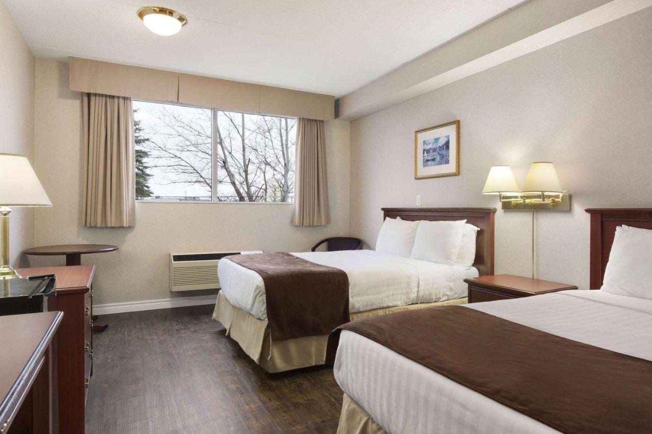 Days Inn by Wyndham Brockville Exteriör bild